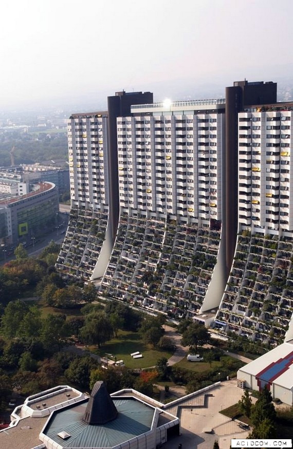 The world’s nicest social-housing complex? (19 pics)