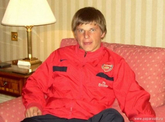 At home with the Arshavin family (14 pics)