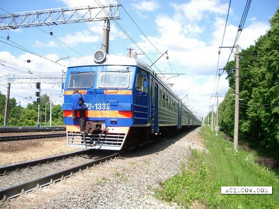 Only in Russia: Say "No" to Train Tickets (28 pics)