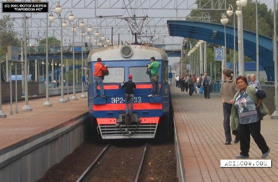 Only in Russia: Say "No" to Train Tickets (28 pics)