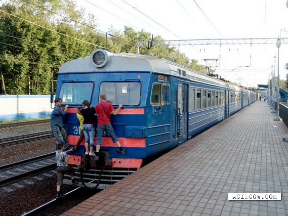 Only in Russia: Say "No" to Train Tickets (28 pics)