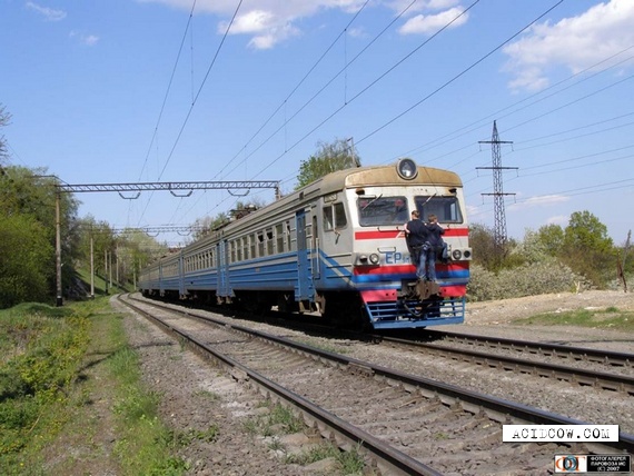 Only in Russia: Say "No" to Train Tickets (28 pics)