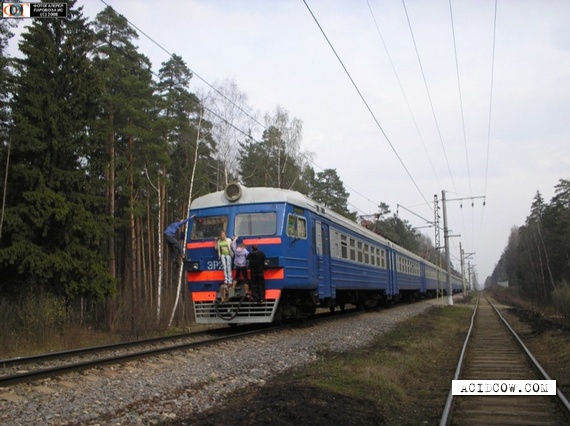 Only in Russia: Say "No" to Train Tickets (28 pics)