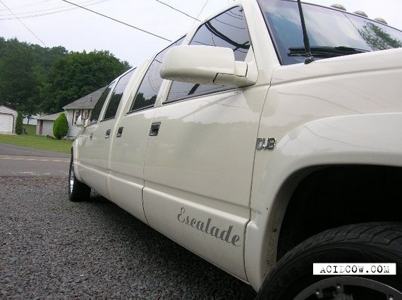 Unusual Cadillac Escalade (11 pics)