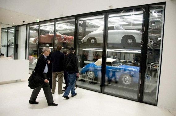 The Porsche Museum (51 pics)