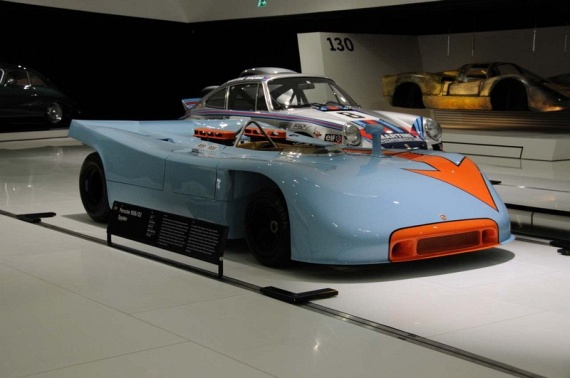 The Porsche Museum (51 pics)