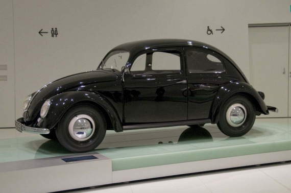 The Porsche Museum (51 pics)