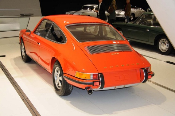 The Porsche Museum (51 pics)