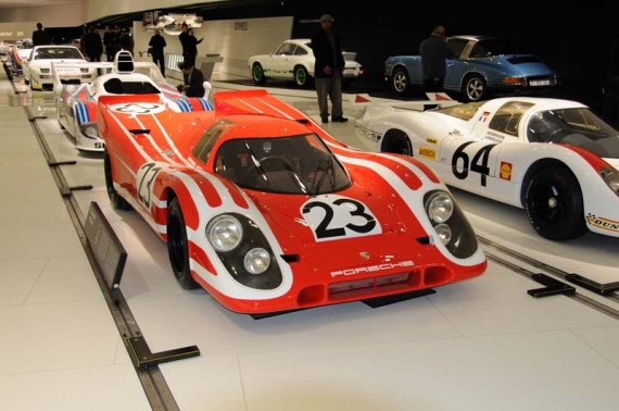 The Porsche Museum (51 pics)