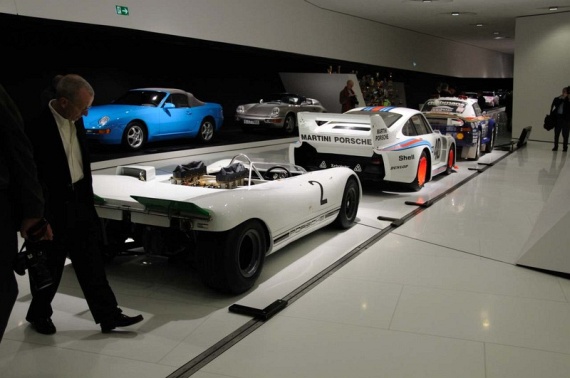 The Porsche Museum (51 pics)