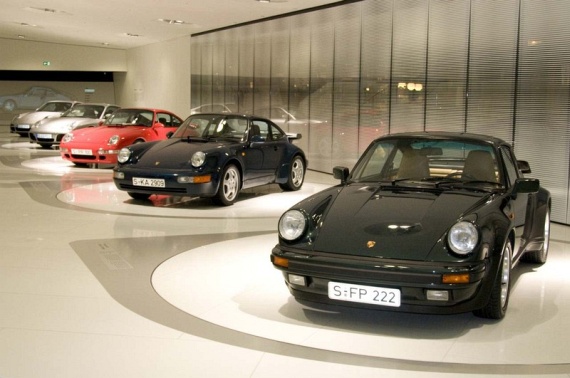 The Porsche Museum (51 pics)