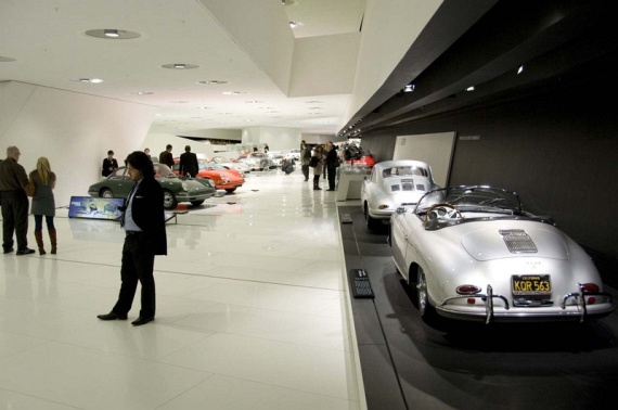The Porsche Museum (51 pics)