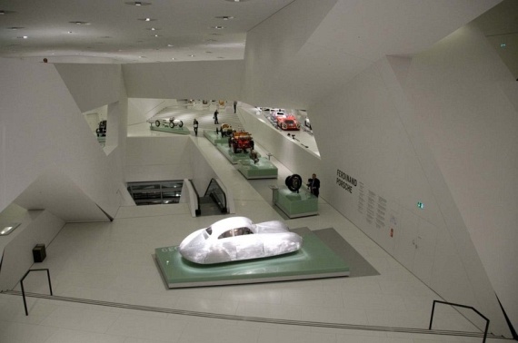 The Porsche Museum (51 pics)