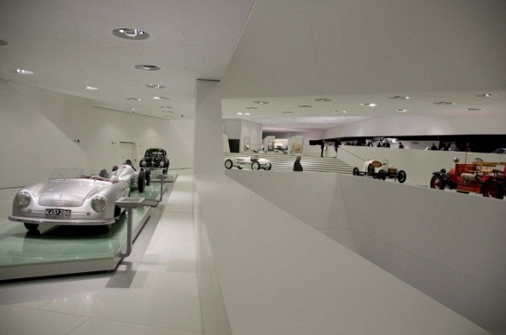 The Porsche Museum (51 pics)