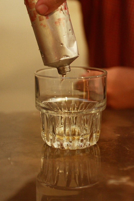 Vodka in a Tube (6 pics)