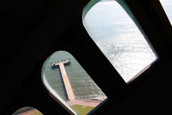 Inside the Statue of Liberty (8 pics)