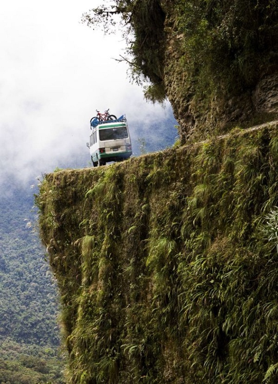 Most Dangerous Road in the World (43 pics)