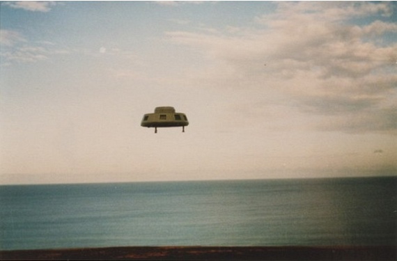 Collection of UFO photos (155 pics)