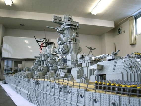 21-Foot Battleship Yamato Model (29 pics)