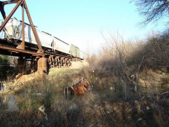 OMG! Train Accident (7 pics)