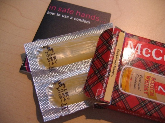 ****** Flavoured Condoms (3 pics)