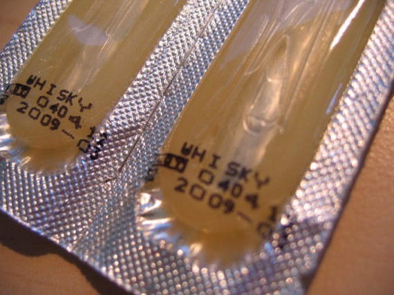 ****** Flavoured Condoms (3 pics)