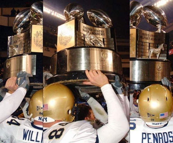 Football Trophy & Awards (32 pics)
