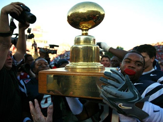 Football Trophy & Awards (32 pics)