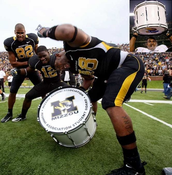 Football Trophy & Awards (32 pics)