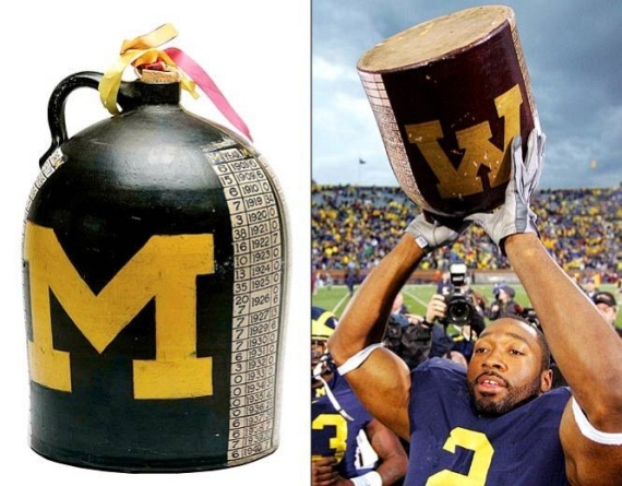 Football Trophy & Awards (32 pics)
