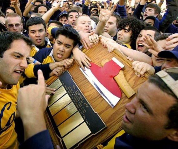 Football Trophy & Awards (32 pics)