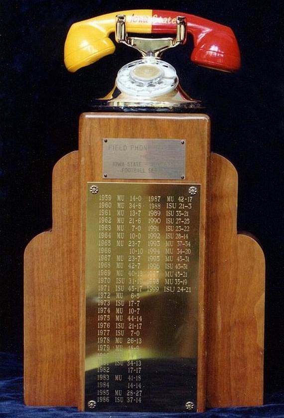 Football Trophy & Awards (32 pics)