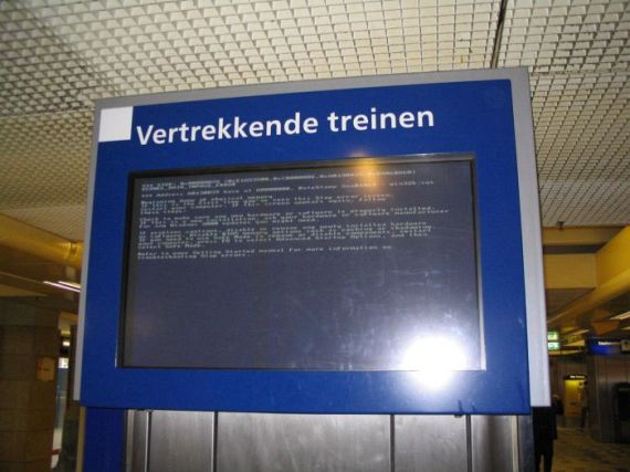 Blue Screen of Death Gallery (61 pics)