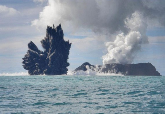 Undersea eruptions near Tonga (11 pics)