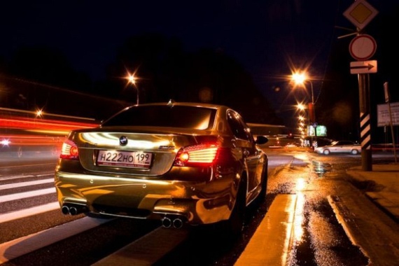 Golden BMW M5 (11 pics)