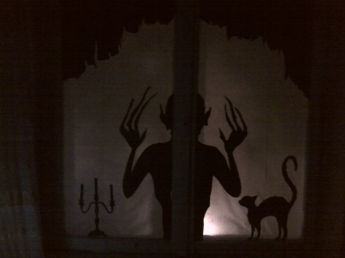 Halloween Window Workshop (7 pics)