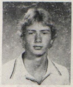 Before They Were Stars. Yearbook Photos (68 pics)
