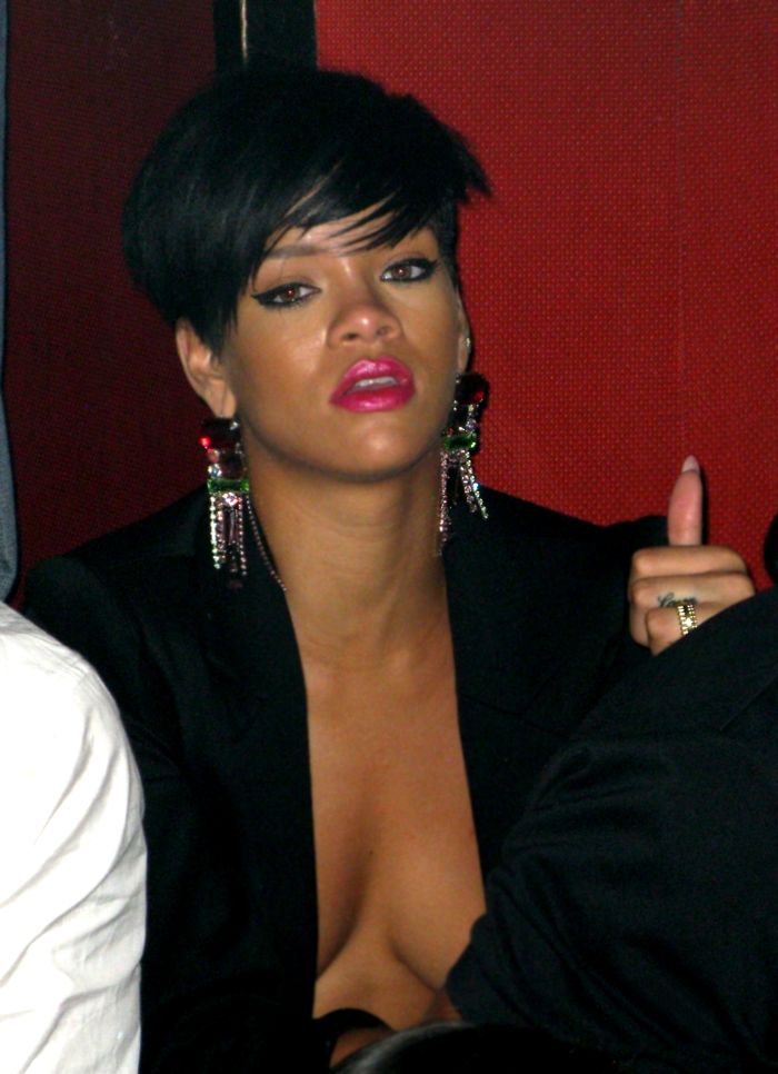 Rihanna celebrating the Independence Day at Tao Nightclub in Las Vegas  (10 pics)