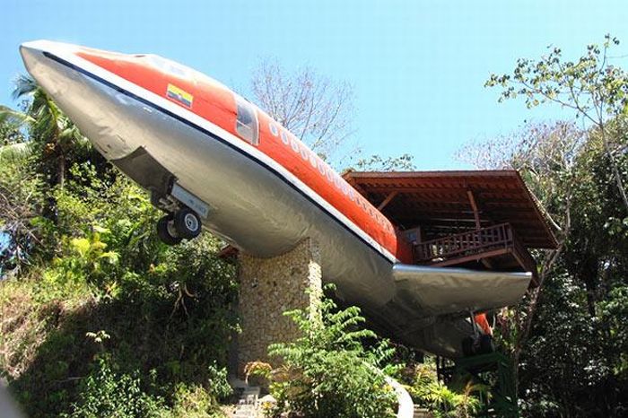 Boeing 747 Hotel in Costa Rica (9 pics)