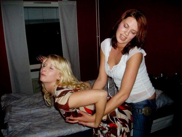 Girls grabbing boobs (66 pics)