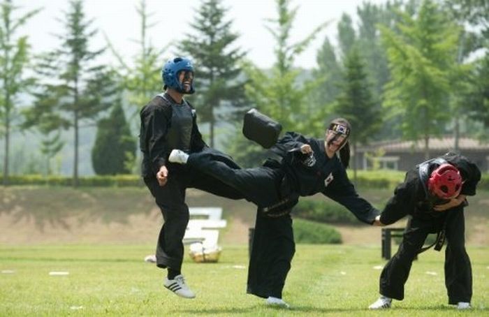 South Korea Karate Girls  (9 pics)