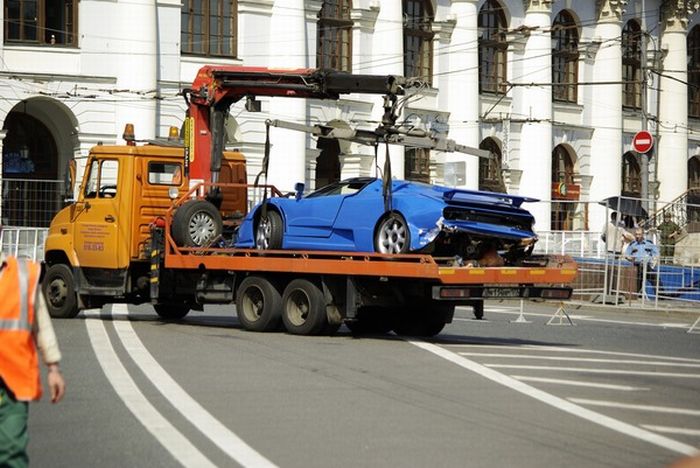 Bugatti crash during Formula One in Moscow (8 pics)