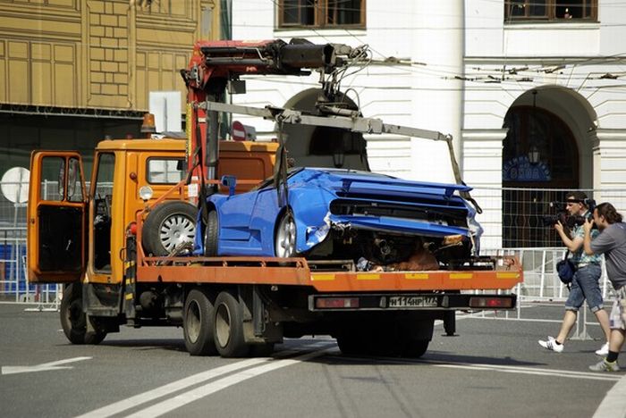 Bugatti crash during Formula One in Moscow (8 pics)