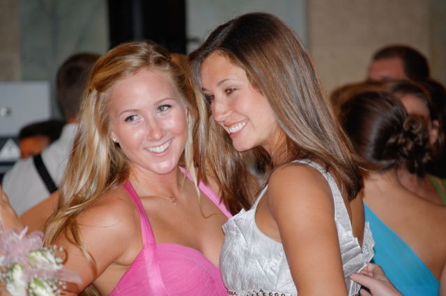 American and Russian graduates (63 pics)
