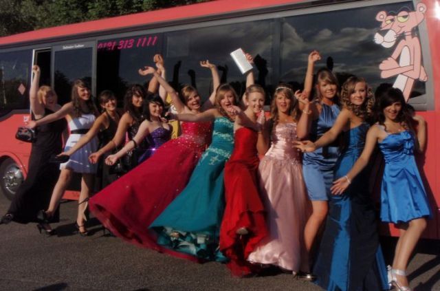 American and Russian graduates (63 pics)