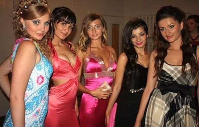 American and Russian graduates (63 pics)