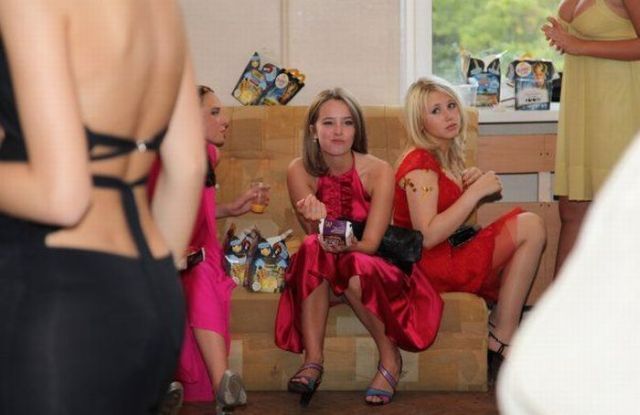 American and Russian graduates (63 pics)