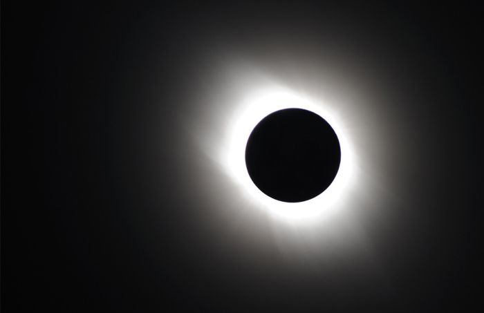 The longest solar eclipse of the century (42 pics)