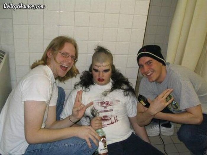 Drunk pranks (88 pics)