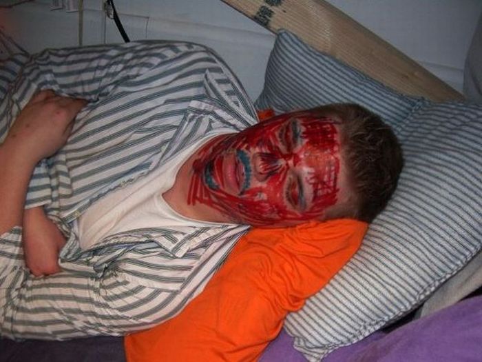 Drunk pranks (88 pics)